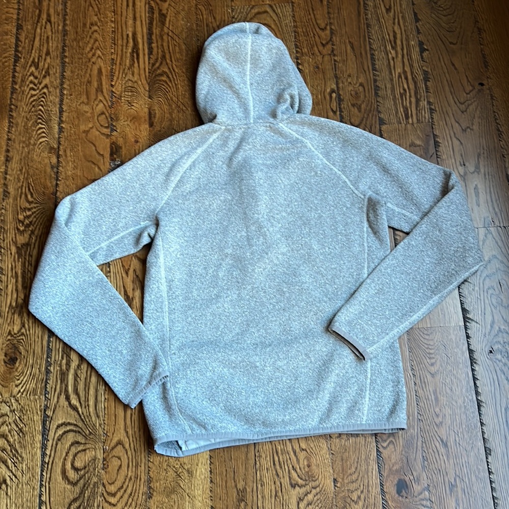 Gray The North Face hooded sweater, pull over. Size Medium. - Picture 4 of 5